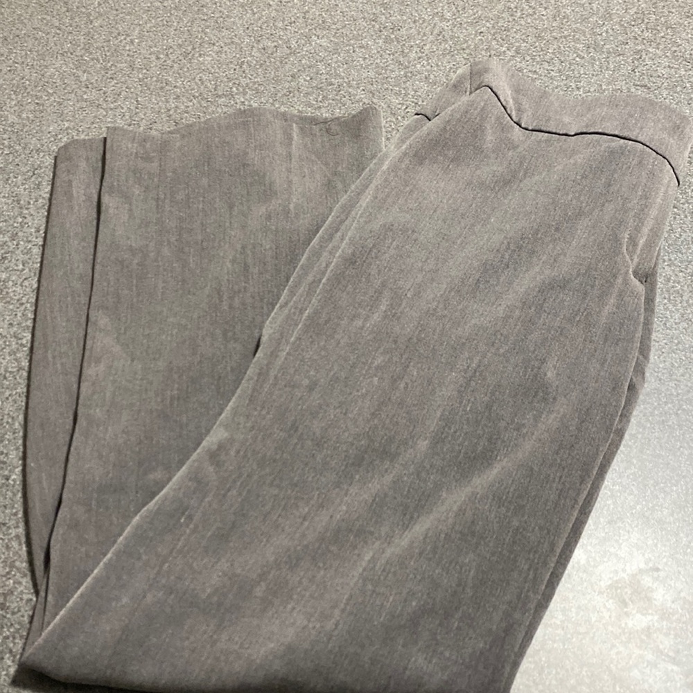 Gloria Vanderbilt womens dress pants size 8 color gray